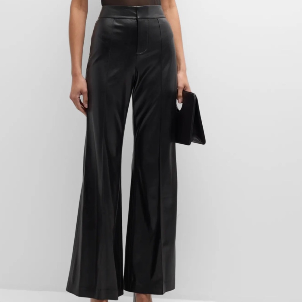 ‼️SALE‼️Alice + Olivia
Dylan High-Waist Faux-Leather Pants